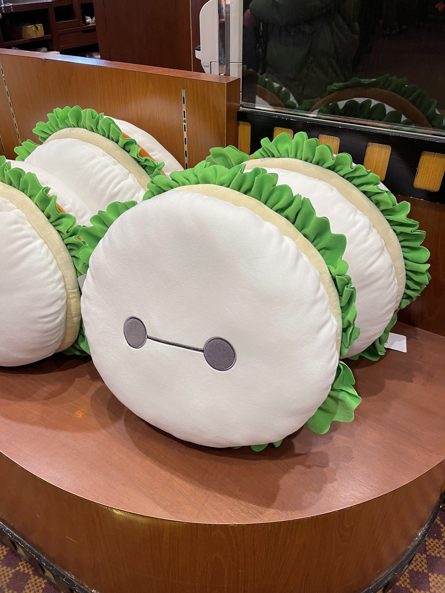 Chris Explorer The Baymax Burger Cushion Is Now A Thing At Tokyo Disneyland T Co Ljmmdzng2a Twitter