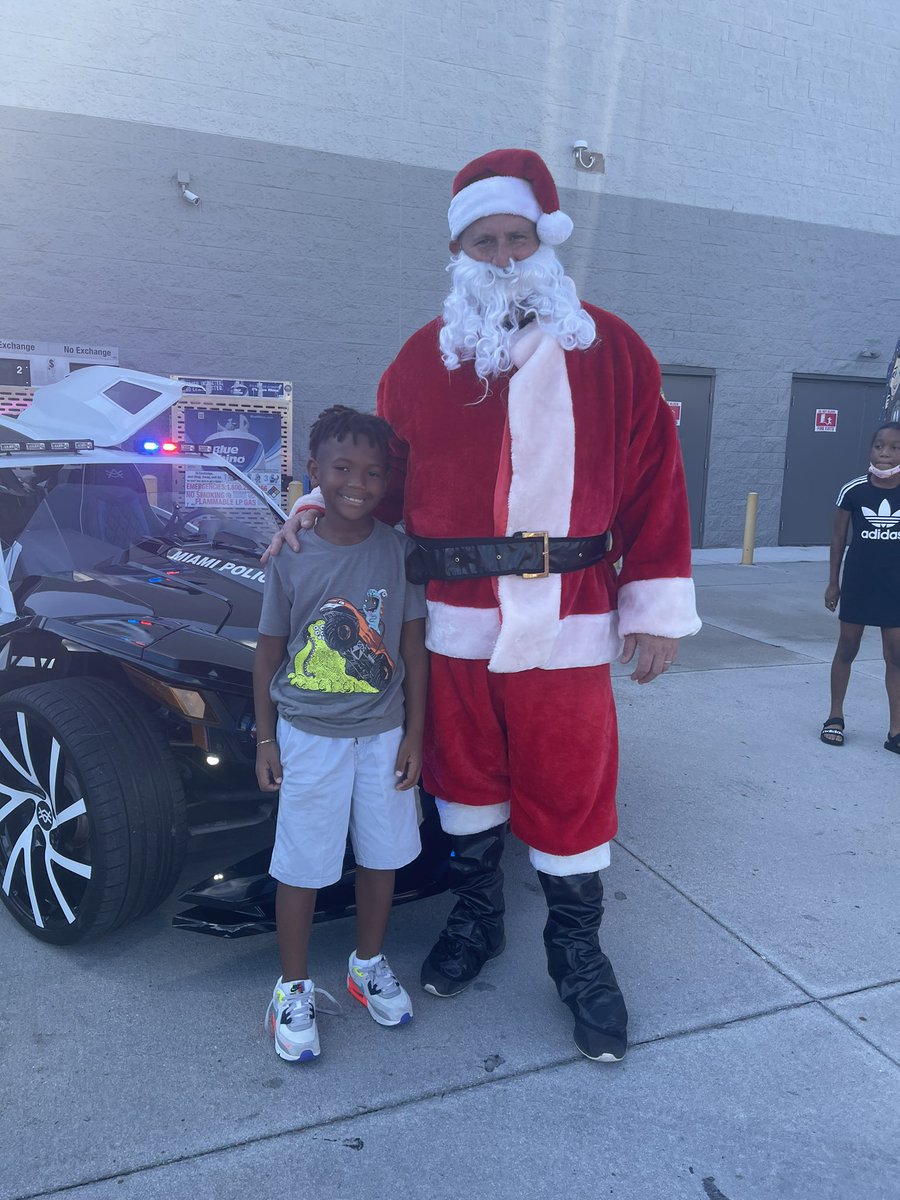 Lieutenant W. Lewis Francois (@2nd_in_cmd) on Twitter photo Shop With A Cop 2021 ๐ณ Went Like This ๐๐พ๐๐พ๐๐พ Thank You <a href="/Walmart/">Walmart</a> For Hosting & The Collaboration ๐ค๐พ๐ค๐พ #AllSmiles #GroveBabies #TuckerKids <a href="/MPD_PAL/">Miami PAL</a> <a href="/EGonzalezMPD/">Assistant Chief E. Gonzalez</a> <a href="/FrancesTuckerES/">Frances S. Tucker El</a> Shop With A Cop 2021 ๐ณ Went Like This ๐๐พ๐๐พ๐๐พ Thank You <a href="/Walmart/">Walmart</a> For Hosting & The Collaboration ๐ค๐พ๐ค๐พ #AllSmiles #GroveBabies #TuckerKids <a href="/MPD_PAL/">Miami PAL</a> <a href="/EGonzalezMPD/">Assistant Chief E. Gonzalez</a> <a href="/FrancesTuckerES/">Frances S. Tucker El</a>