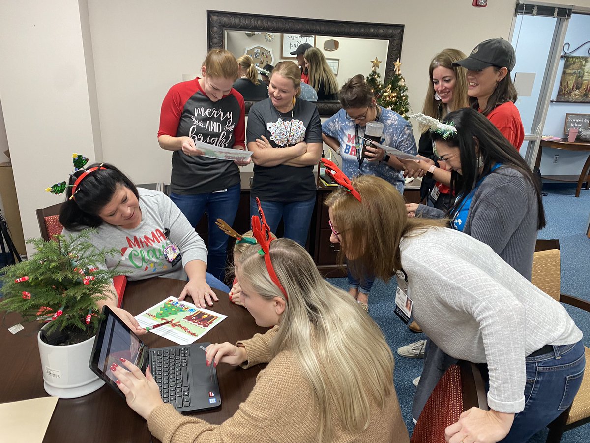 Julie Clements tweet media