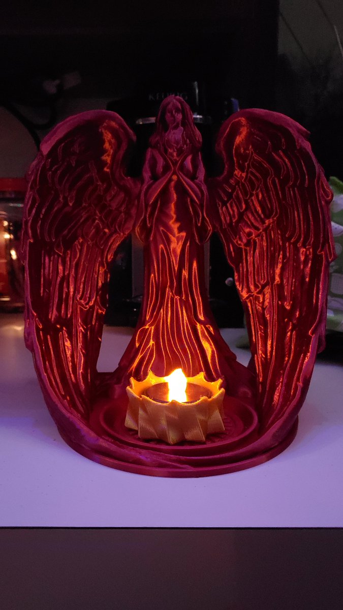 In the dark with a LED tea light. #hotmakes #LMShow #hotmakes #LMShow <a href="/loyalmoses/">LM</a> <a href="/thezolon/">Zolon</a> <a href="/MakerViking/">MakerViking</a> @3DPrintingLlama <a href="/TheEdgeofTeck/">TheEdgeofTech #hotmakes</a> <a href="/fixumdude/">fixumdude</a> <a href="/BuildersMark_/">Builder's Mark</a> @mad_monkey01 <a href="/crussty/">Chris Russell ⚙️Practical Printing</a> <a href="/Bugman_140/">Big Nick Dimelow</a> <a href="/ChrisPirillo/">Chris Pirillo</a> @BrittSithlord <a href="/Arte_Creator/">Arte Creator</a>
