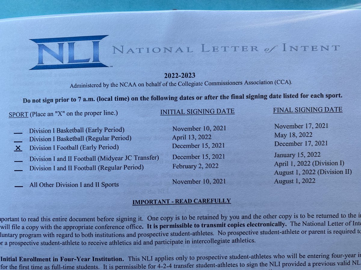 KamaraFarrar's tweet photo. Blessings Blessings Blessings ‼️‼️‼️
There aren’t enough words to describe this feeling….One of the best pieces of paper I will EVER sign my name too🙏🏾🙏🏾🙏🏾
#D1 #FullRide #IAntGotNoMoney
#Qualon #SOCClassOf2022 #TheMecca
#SouthOakCliffHighSchool
#GoldenBears https://t.co/Ksi90aZZF2