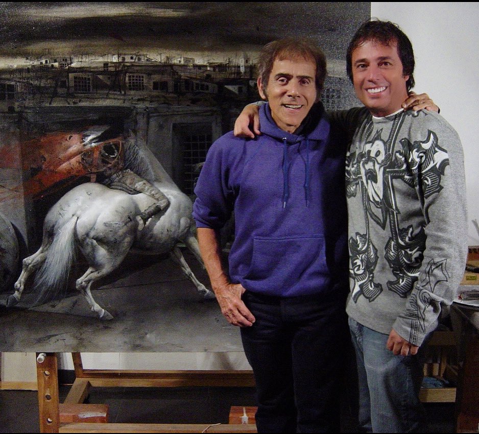 Feliz cumpleaños al maestro de maestros y amigo del alma #DavidManzur hoy me dijo: 
“estoy pintando como lo quise hacer cuando tenía 20 años”. Desestructuró la belleza de su pintura para encontrar el trasfondo de su obra. A sus 92 años está más genio que siempre 🎨