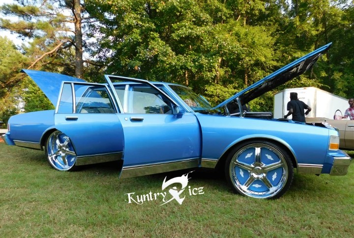KuntryPicz's tweet photo. #ShotzByKuntry #carshow #cars #carphotography #carphotographer #customwheels #autophotography #custom #rides #oldschool #carpornphotography #stuntseason #antiquecars   #automobiles #outdoorphotography #outdoors #wagon #streetcars https://t.co/X6FNA02NdN