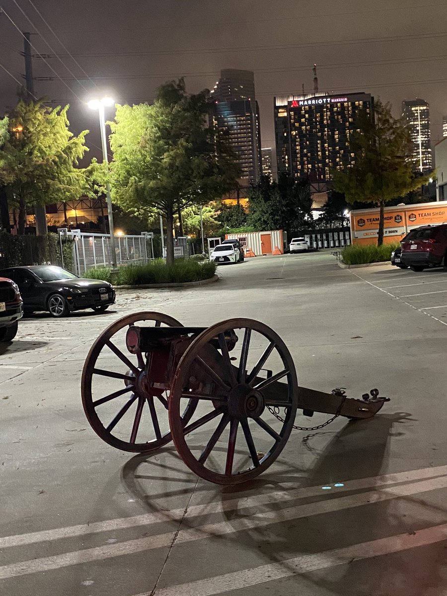 Hustle Town Supporters tweet media