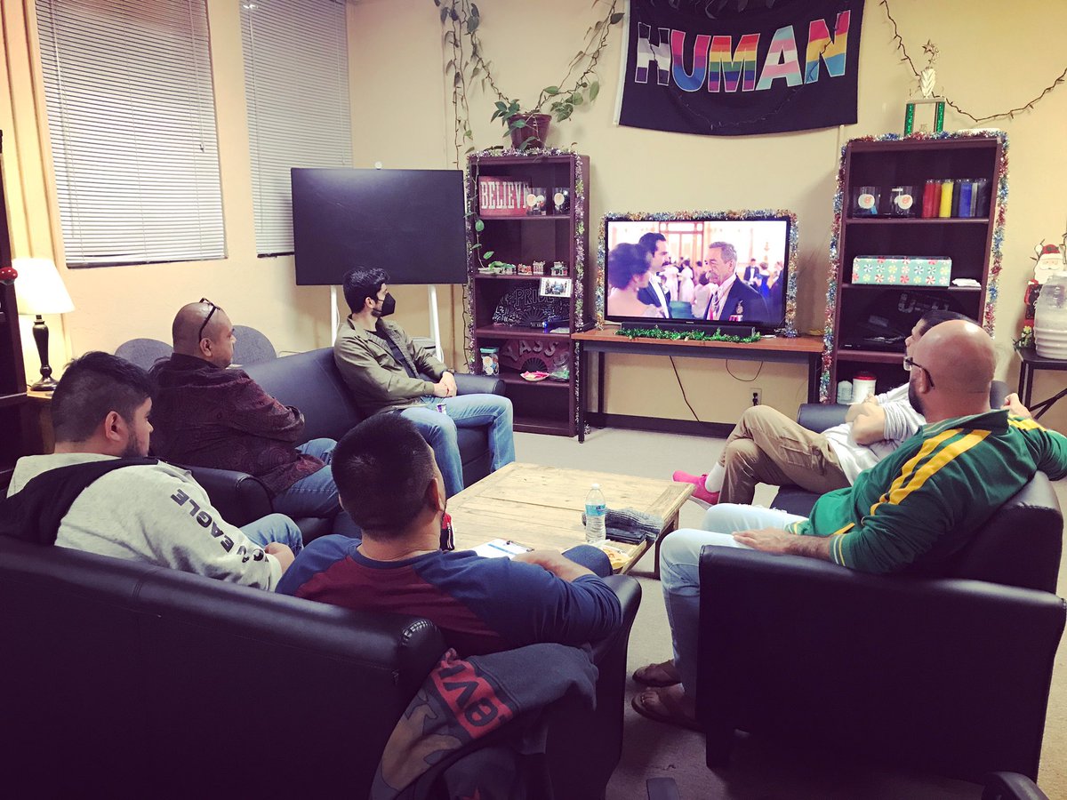 MFactor915's tweet photo. Entre Nos: Noche de Película. #mfactor #mpowerment #película #elpaso #ciudadjuarez #lascruces #lgbt #movienight #movie https://t.co/TkUYk1G4na