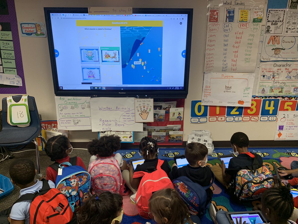 omakanbi's tweet photo. Students are exploring “Holidays around the world” using Nearpod’s library #holidays @MsGazzaway @OutleyE with #TechTheHalls https://t.co/xPwAhLBJrD