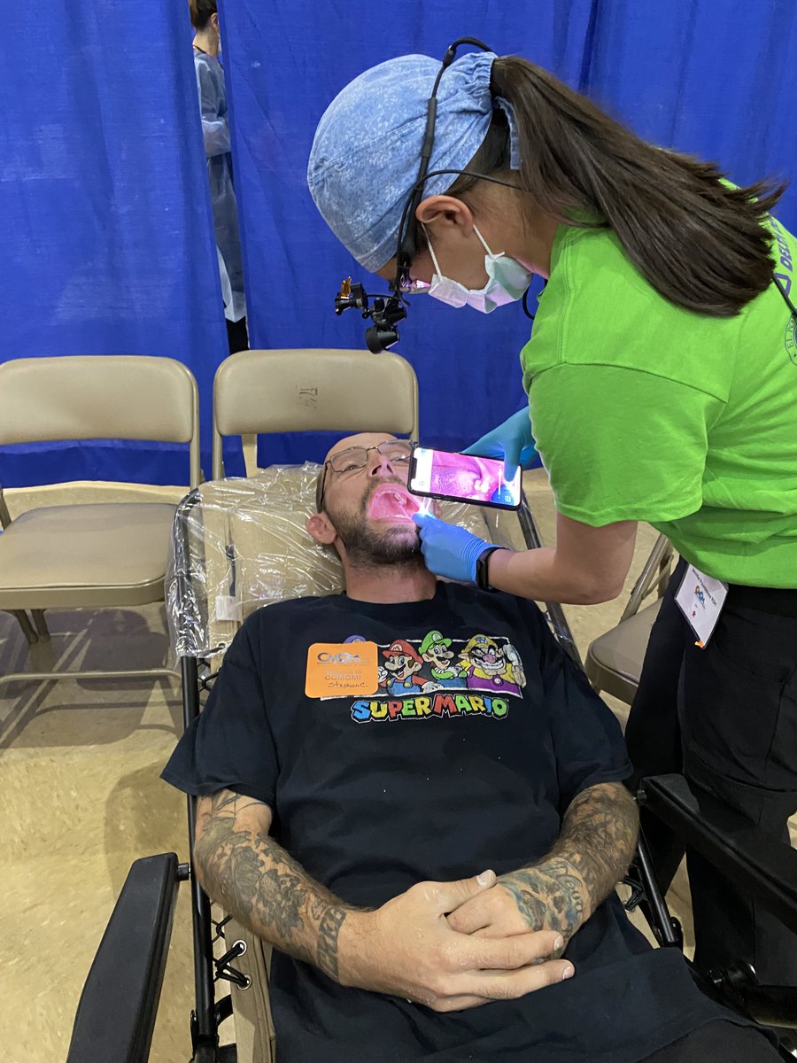 hollandhealth_'s tweet photo. Thanks to the @COMOMFreeDental team we were able to provide free #headandneckcancer screenings to over 300 patients! Read more & see the video- https://t.co/cuiHuDPVT2
#earlydetection #oralcancer #dentistry #mouthcancer #telscopetelehealthsystem #comom https://t.co/lbesT4gyog