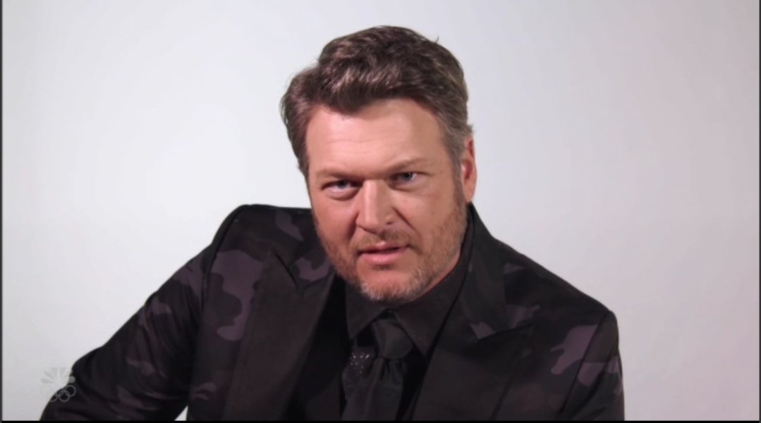 iloveBlakexGwen's tweet photo. Night Time Camo by Blake Shelton 😍😂 https://t.co/sQQc3tpC80