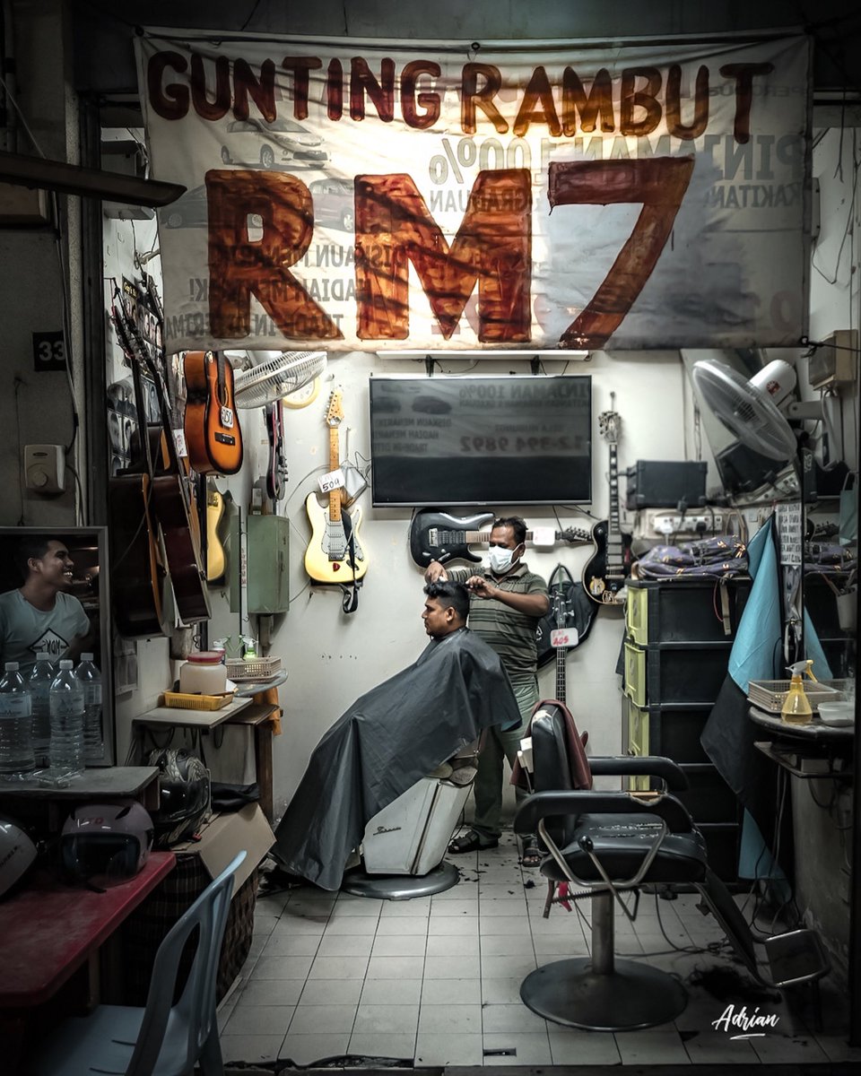 Adrian_T1000's tweet photo. Old school #kualalumpur #photography #streetphotographer https://t.co/c4Uk0S70NT