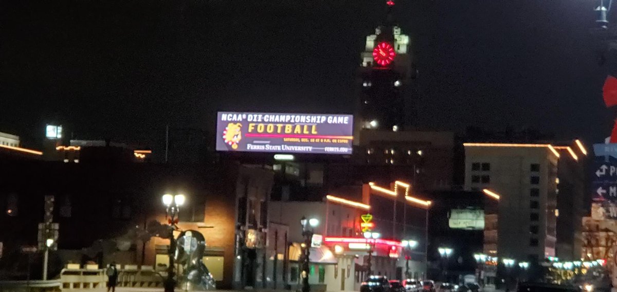 FerrisFootball's tweet photo. Bulldog Football getting some love on the billboards across the state, including this one in downtown Lansing! https://t.co/3apCNuj0WN