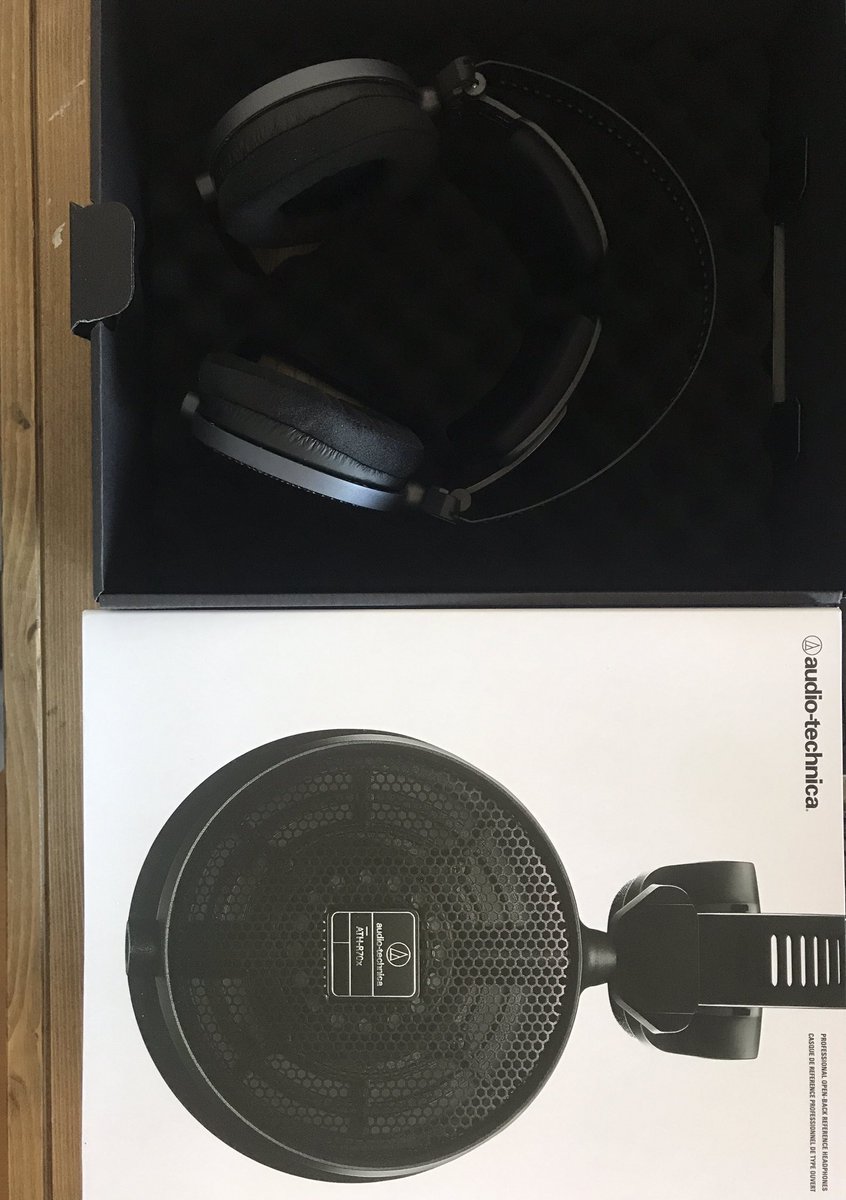 MNGしました。
eイヤホンさんで全モニターヘッドホン試聴した際に、音もさることながら、着け心地が素晴らしく、いずれ買おうと思ってました。
主にMIXで使っていきます！
#audiotechnica #athr70x #オーディオテクニカ