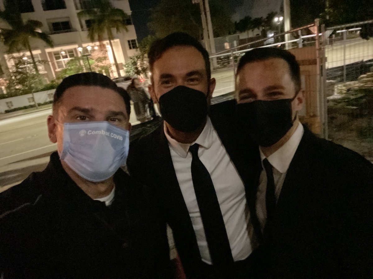 FatherCapo's tweet photo. Congrats to @seraphicfire for their comeback with their traditional Christmas concert. I was happy to see back on stage the artists who have become good friends over the last 10 yrs. #SeraphicFire is a South Florida treasure, one of the best choral ensembles in the nation. https://t.co/qYo1hLSVlw