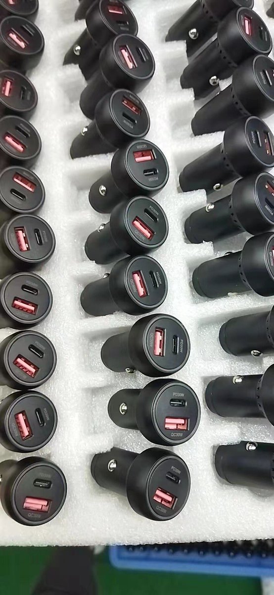 how can have a this good design #carcharger #IBD