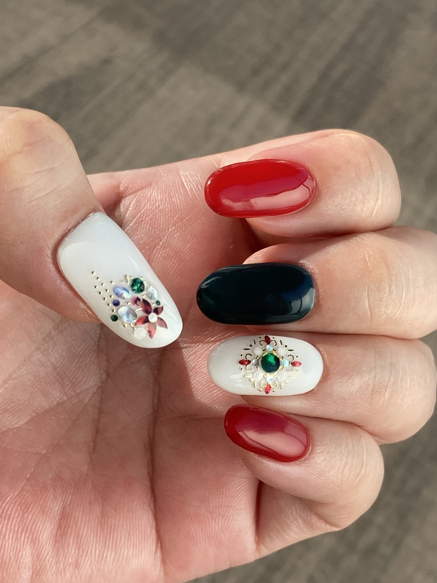 Sanya A Twitter Ohora貼り替え 22 クリスマスネイル まだまだパーツ足したくてウズウズしてる N Addict N Teal N Clean White ﾈｲﾙﾀｳﾝ ﾅﾐｴﾈｲﾙｱｰﾄｺﾚｸｼｮﾝ Nail Look Combi ﾀｲﾌﾟc Ohora Ohoraネイル T Co Emzkqoriby Twitter