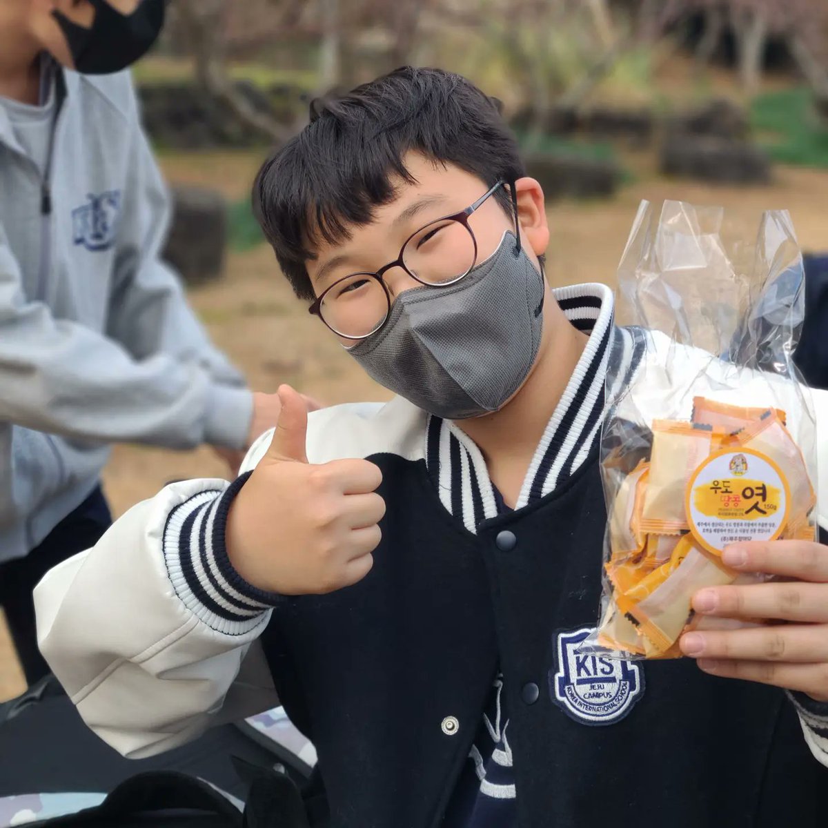 tesolwar's tweet photo. Grade six is out and about today exploring history. #g6kisj #kisj #kisjeju https://t.co/hIkbuUXSfJ