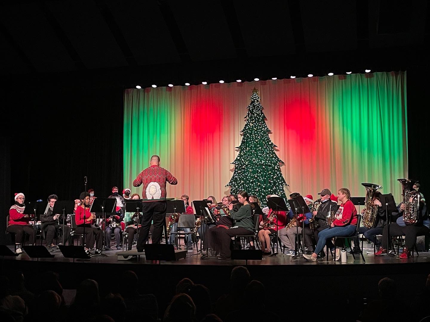 Lscc Christmas Collage Concert 2022 Jessamine Arts (@Jesscoarts) / Twitter