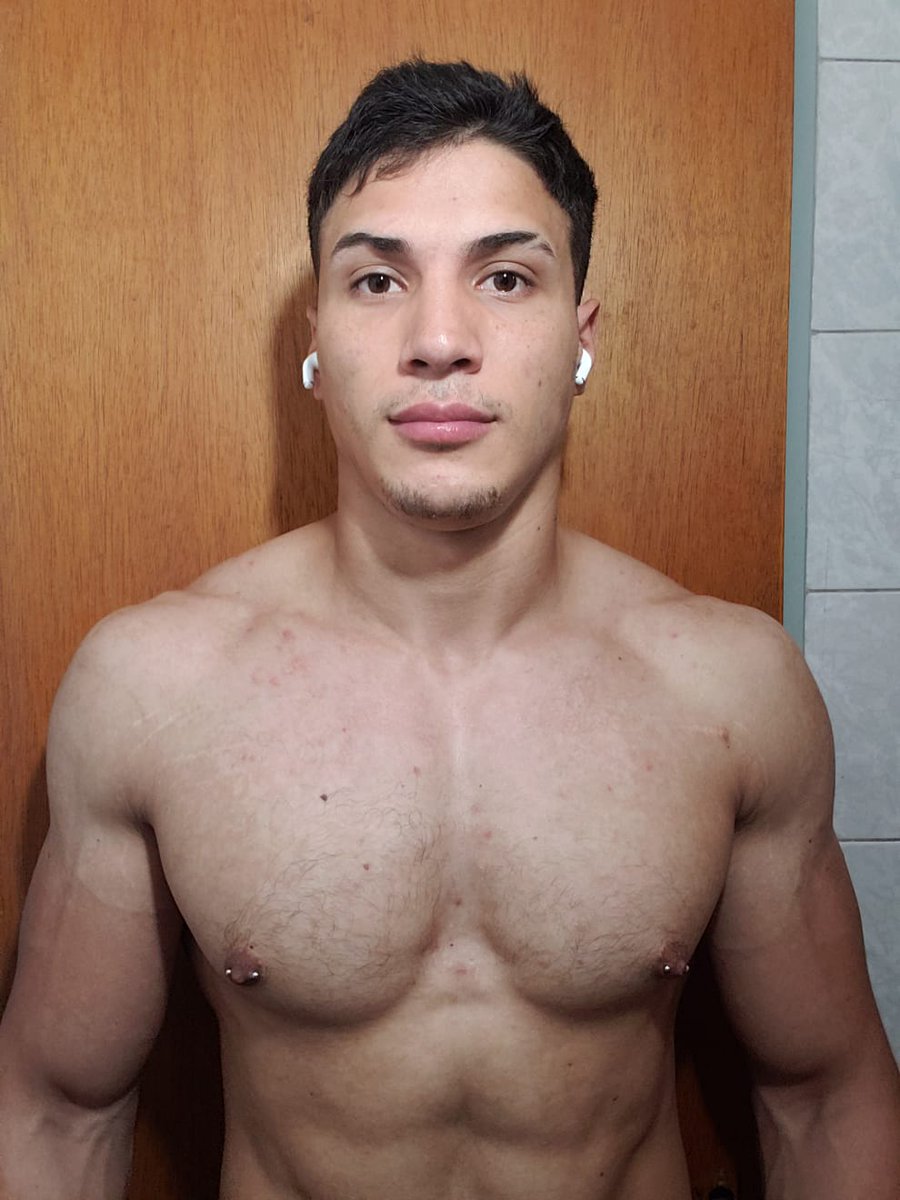 KenBoyArg's tweet photo. Me ayudan con muchos RT y subo más fotos 🔥🔥 https://t.co/1OWbZJNZVM