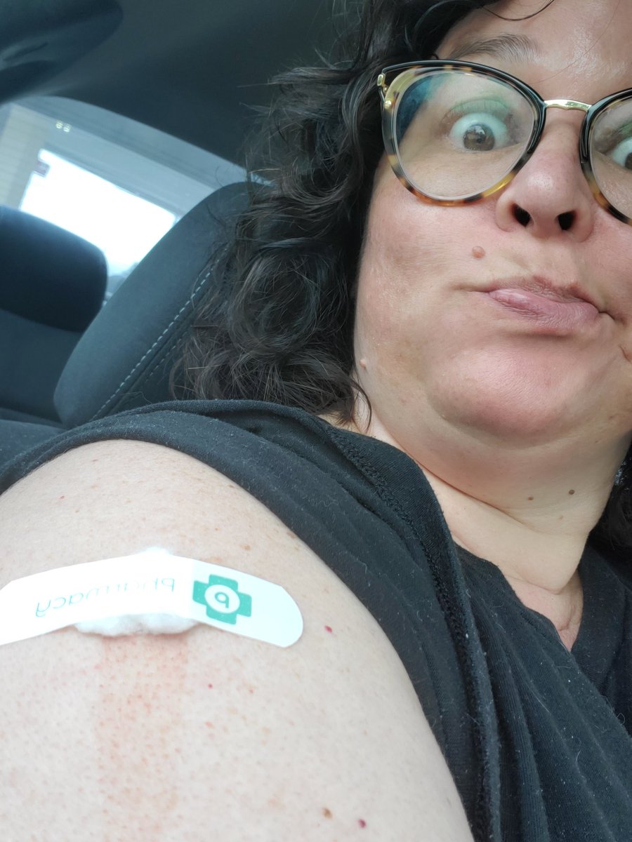 1nailchick's tweet photo. I finally got vaccinated! I know, I know, it took me a long time. I have severe allergies. Environmental, Food &amp; Pharmaceutical. I carry an Epi-Pen. In January, I spoke with my allergy doctor &amp; he said it was OK for me to get vaccinated. It took me 10 months to do so because... https://t.co/6puGGDaAZG
