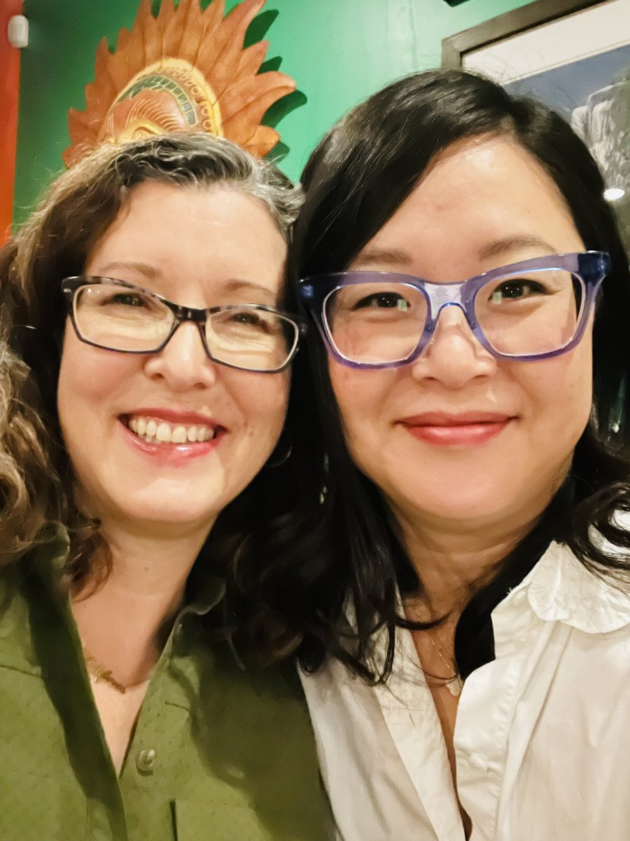KathyIm2's tweet photo. Happy holidays from the JAM team! #MacMedia @jhumke @contextmessage @_mven @BethBasta https://t.co/CS2YtszyXH