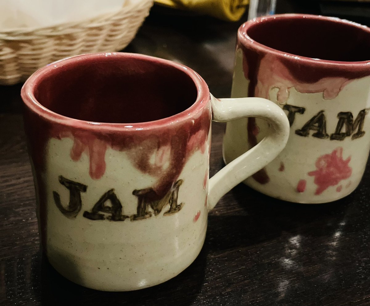 KathyIm2's tweet photo. Happy holidays from the JAM team! #MacMedia @jhumke @contextmessage @_mven @BethBasta https://t.co/CS2YtszyXH