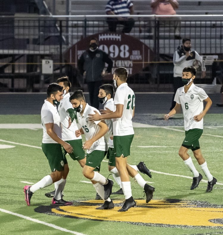 #MightyPaceVikings battle to a 1-1 tie vs last years 6A District champion Los Fresnos in a scrimmage game tonight