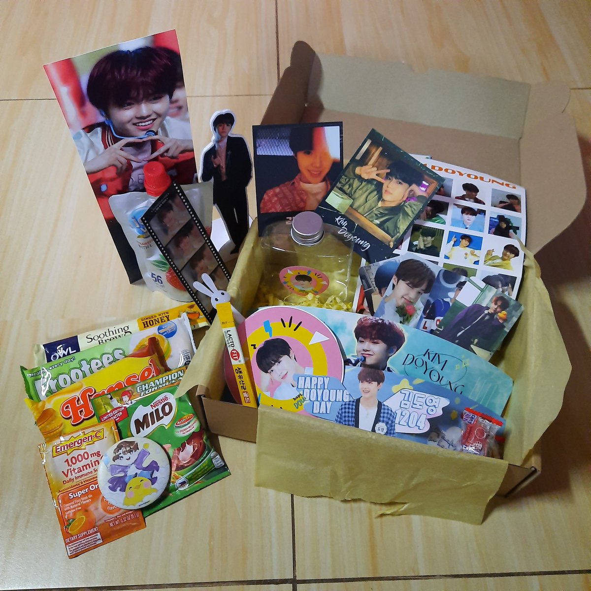ruruxwoo's tweet photo. Got my Dobby cse kit. Grabe ang daming laman. May pavitamins pa. Thank you po @everlight0807 ❤ https://t.co/fWOjBaPhHB