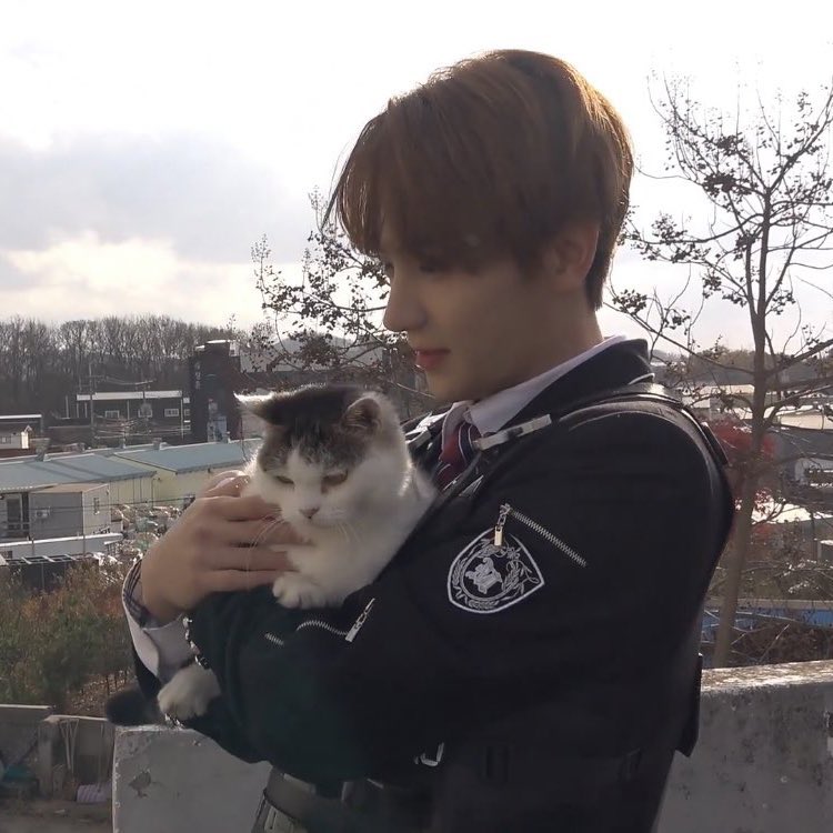 ..깻잎을 왜 떼주냐고욯      내가 미안해에..