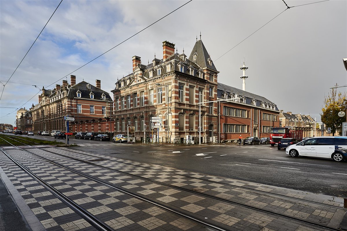 SauMsiBrussels's tweet photo. 🚧 @Usquarebrussels : le chantier de reconversion des bâtiments emblématiques débute:
https://t.co/es7gcE6VVL
#Bruxelles #architecture #urbanisme #Ixelles #construction
© https://t.co/VpQrgkmJab (GlobalView et Reporters), evr architecten, BC Architects, Callebaut Architecten https://t.co/wX0lPwxDjR