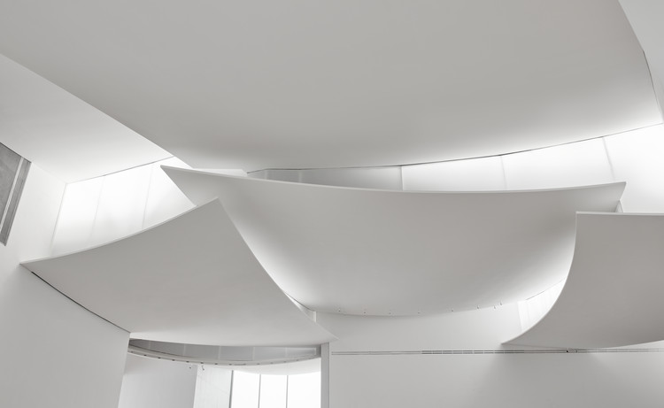 CRM_iDeal's tweet photo. The Nancy and Rich #KinderBuilding at the @MFAH in #Houston won a 2021 #ENRGBP award. #Architecture by @stevenhollarch and GC for #construction was @McCARTHYBUILD Feast your eyes on the #engineering and #design in @ArchRecord article https://t.co/8HkgqeKZAy https://t.co/Ldfxe0qnCK