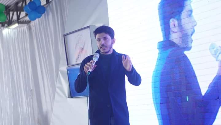 JamiatIIUI's tweet photo. 4th Session Of 1st Day

Seminar : Study Abroad And Scholarships

 Mir Waleed (Famous YouTuber ) Conducted The Session.
Muhammad Usman Ghani (Secretary Islami Jamiat Talba IIUI) Presented The Souvenir Shield To  Guest.

#MEEIIUI #JamiatIIUI https://t.co/sOGBmcMcVM