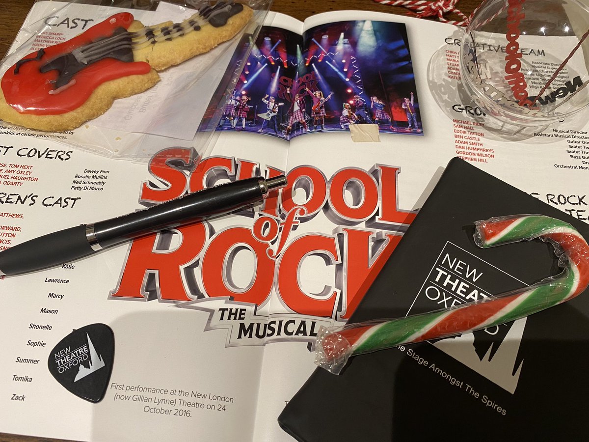 StephTye's tweet photo. Had a #facemelting time @NewTheatreOx for @SchoolOfRockUK last night. Fantastic show, *incredibly* talented cast (half of which are under 13yrs@old!)…and I can’t get #StickItToTheMan out of my head (also loving the gift box goodies!) Catch the show in #Oxford until Jan 1. https://t.co/PF4f91t5iR