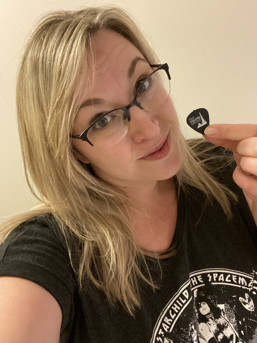 Had a #facemelting time <a href="/NewTheatreOx/">New Theatre Oxford</a> for <a href="/SchoolOfRockUK/">School of Rock</a> last night. Fantastic show, *incredibly* talented cast (half of which are under 13yrs@old!)…and I can’t get #StickItToTheMan out of my head (also loving the gift box goodies!) Catch the show in #Oxford until Jan 1.