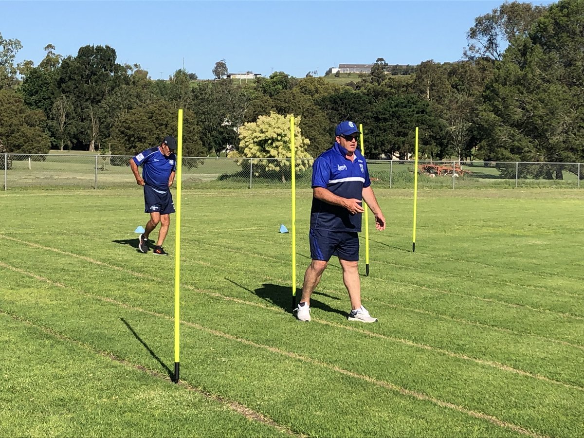 GNTigersCRL's tweet photo. Satellite sessions for Johns and Daley squads last night at Farrer and tonight at Aberdeen. Great to have @NRL_Bulldogs Craig Wilson and Jason Alchin there to assist. @PhilGould15 https://t.co/JWQ6JZqPl0