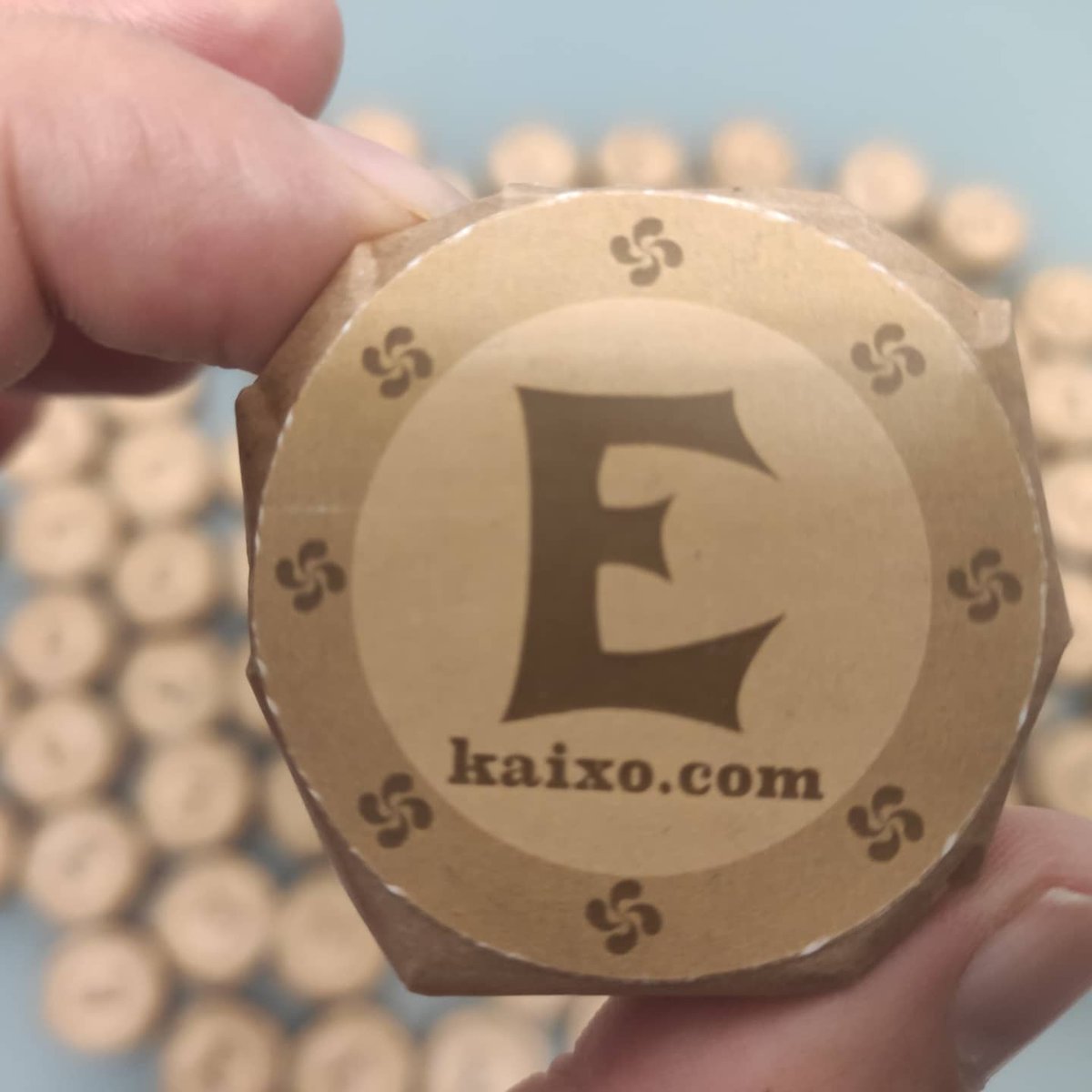 kaixocom's tweet photo. 🔥🔥Sorteo / Zosketa 🔥🔥

Sorteo 10 Etxeko-jabones / 10 Etxeko-xaboien zozketa:
🪙🪙🪙🪙🪙🧼🧼🧼🧼🧼
1⃣ Seguir @kaixocom en Twitter / Jarraitu @kaixocom
2⃣ Retweet
3⃣ Like

Fecha del sorteo / Data: 22-12-2021 ☘️☘️☘️
#Etxekoa #25urteurrena
https://t.co/7MUjnqXVIU https://t.co/uALqiLNUK9