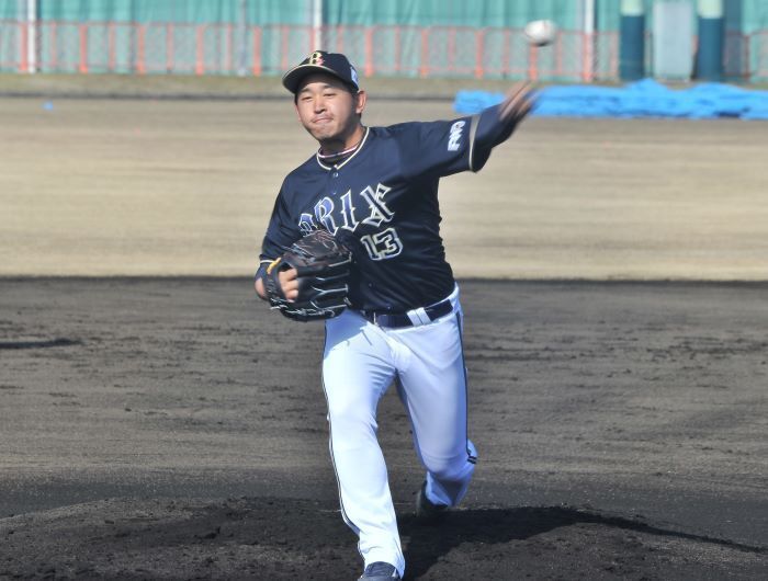 ryukyushimpo's tweet photo. オリックスの宮城大弥投手が新人王に選ばれました！👏👏✨

⚾おめでとうございます⚾

沖縄県勢では西武の平良海馬投手に続き2人目です！https://t.co/MrQWJ35REo https://t.co/RPo69jPzaf