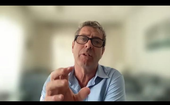 IndSciFest's tweet photo. "If you're trying to scientifically engage with communities, you have to think of facilitation, empathy and building long term relationships and not just technical science" hear @profiainstewart from UK at our #SciCommHuddle
#ISF2022 #Scienceandcommunity https://t.co/VLwtNmfKpC