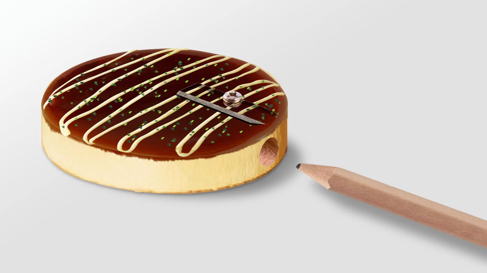 かつお節がどんどん出てくる！？お好み焼きの鉛筆削りwww