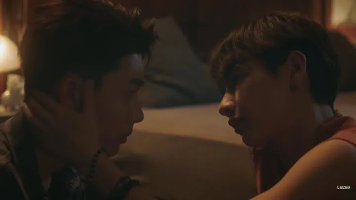 hodnhsi678's tweet photo. Ánh mắt cả 2 dành cho nhau soft xỉu 
#NotMeSeries 
#NotmeTrailer
#OffGun https://t.co/oBy28bdOus