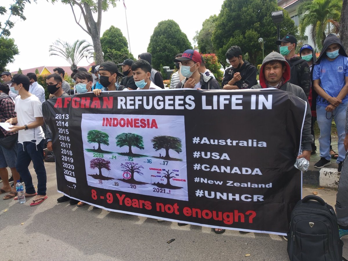 Mohamma25873146's tweet photo. #EndTo10YearsInLimbo
The silence of America,canada,new Zealand, Australia are destructive. https://t.co/EGqwkQTieI