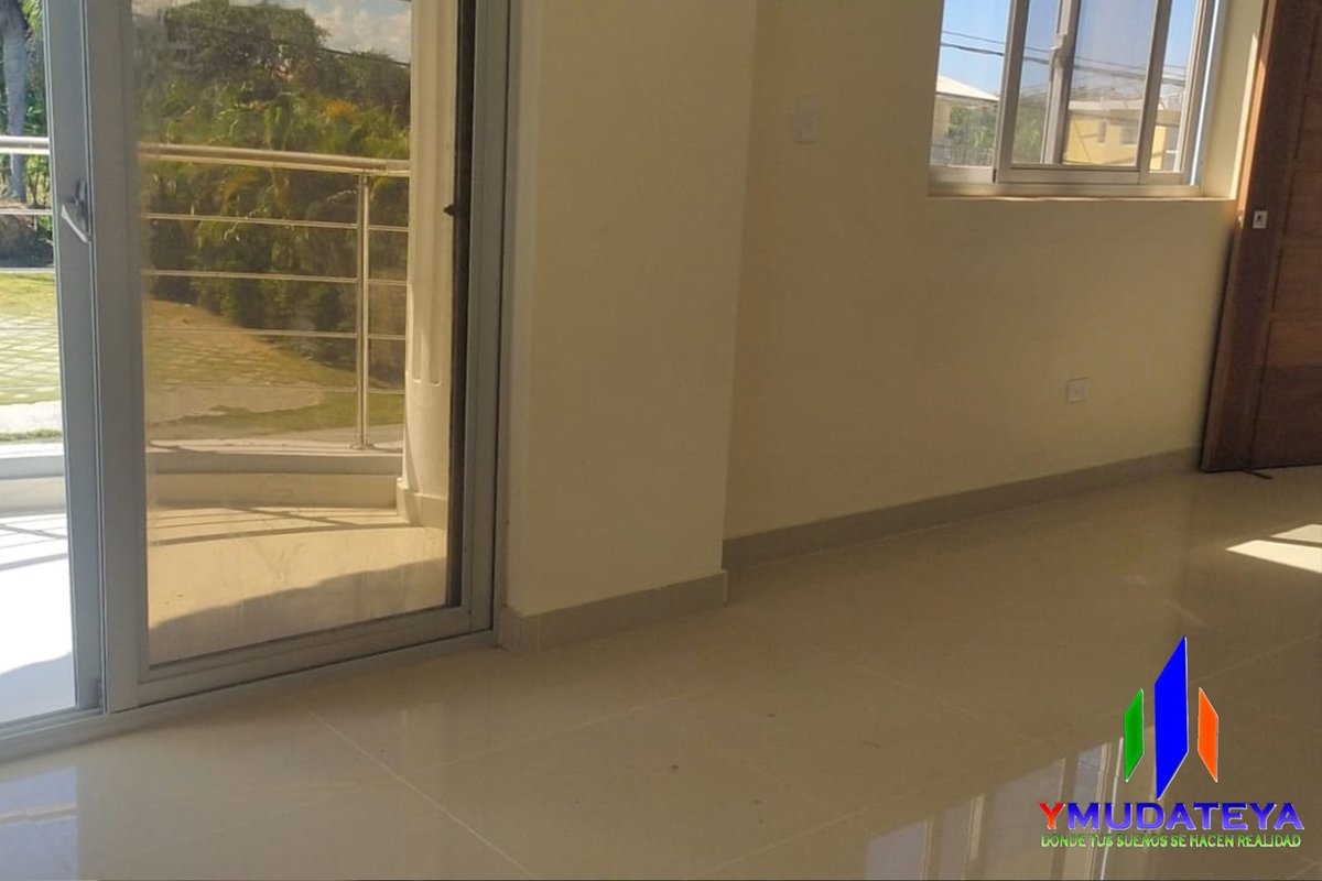 YMudateya's tweet photo. CARACTERISTICAS
Residencial Bavaro Punta Cana
Casa Club : Piscina , Restaurant , Salon de Eventos , Mini Market, Cancha de Futboll , Cancha de Baloencesto, Area de juego y Area Recreativa .
Apartamento desde 101.5 metros de construccion, con techos a tres aguas y Semi-Pethouse https://t.co/meW3uLt2pD