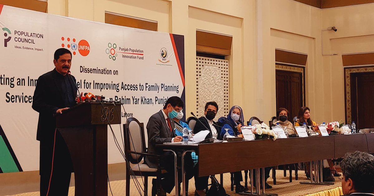 PpifPunjab's tweet photo. Innovative Model for Improving Access to FP Services in RYK Punjab praised PPIF for actively working to lower the fertility rate in Punjab through innovative interventions. He mentioned that the @PWDPunjab is also pursing public behaviour change towards FP   @ColhashimDogar https://t.co/4vwpkBVIFY