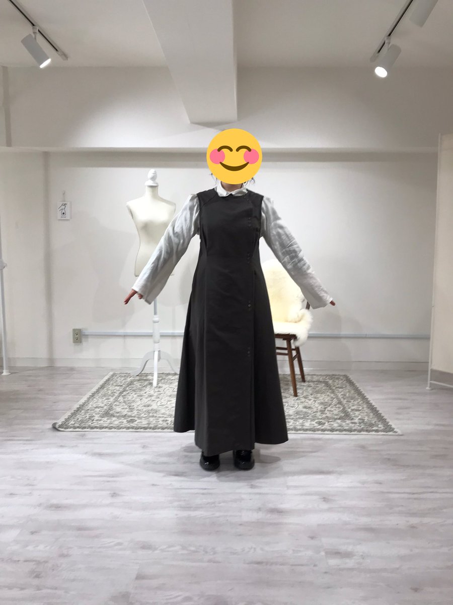 abbey_rabb_3103's tweet photo. #profloom
3、4作目
ブラウス柔らかい着心地。丸襟かわいい！カスミソウワンピはストレスなく着られるすごいやつ！ウエストまぁまぁ余裕👍ボタンたくさんあるの楽しい○ワンピはＶネックにしたりできる！花粉症さん他のブランドさんもよく説明してくれて頼もしかった✨ https://t.co/rgQxrUNeTC