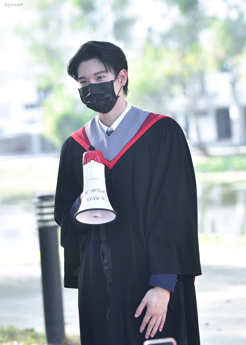 Gyoza_Panpug's tweet photo. หยิ่น เธอน่ารักมาก
#YinYinGraduation #yinyin_anw https://t.co/ZkbUZFSJiJ