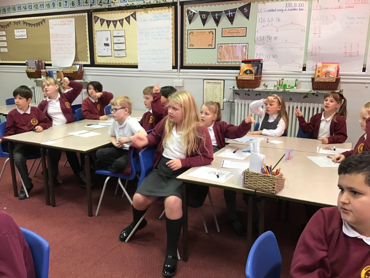 ABCPschool's tweet photo. #Class45H have been busy learning Christmas phrases in Spanish today #ABSpanish #Christmas https://t.co/wJDIRxIVZr