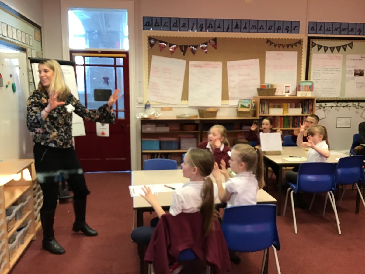 ABCPschool's tweet photo. #Class45H have been busy learning Christmas phrases in Spanish today #ABSpanish #Christmas https://t.co/wJDIRxIVZr