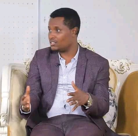 BiruHake's tweet photo. ምርጥ የፖለቲካ እይታ ያለው ወጣት https://t.co/B9ZCYf3vtu