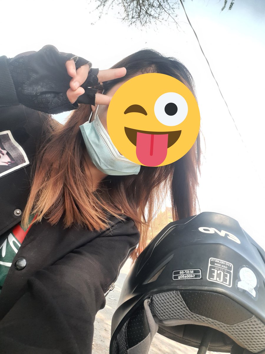 LangMonichi's tweet photo. RIDING SOLO 👌 https://t.co/Myp64YDfgW