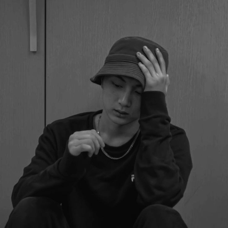 ⠀

                       凯蒂; your man kd.⠀
                       new acc but not
                       new to rp. like &amp;
                       rt to be mutuals.

 ︎ ︎