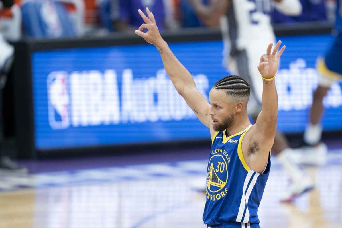 iam__Kenneth's tweet photo. greatest shooter of all time 🏀🙌🏻#LivingLegend @StephenCurry30 https://t.co/d18gB1b6f8