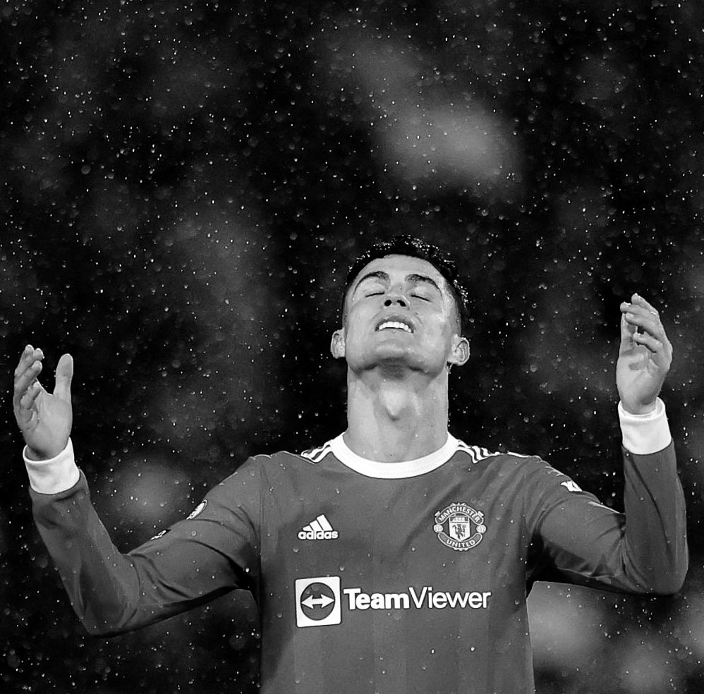Ari17ii's tweet photo. 🗣️ I smile through the pain because I know I'm gonna get back the happiness at all costs.

Cristiano Ronaldo 🐐
#UCL #Ronaldo #CristianoRonaldo #Cristiano #cristiano @Cristiano #GOAT #PremierLeague https://t.co/TPytbGx3I2